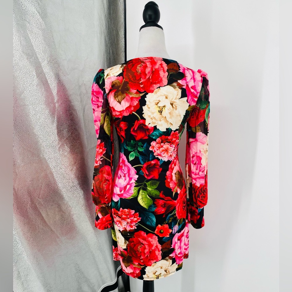 Black Floral Print Long Sleeve V-Neck Bodycon Mini Dress - Picture 11 of 13